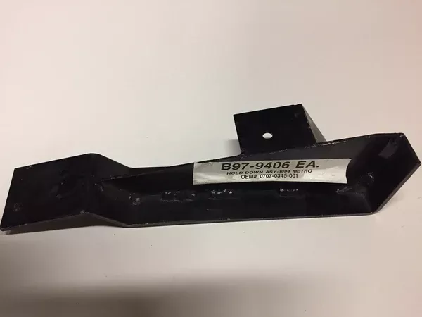 1994 Metro OEM # 0707-0345-001 Hold Down Assembly