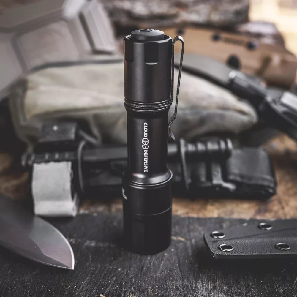 Cloud Defensive CD2007HCDFP650BLK MCH-HC Dual Fuel Black Anodized Hardcoat Aluminum White Light 400/1100 Lumens/ 70,000/80,000 Candela