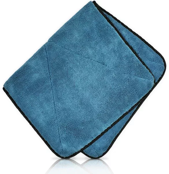 Detailer's Preference 18" x 32" 780 GSM Super Absorbent Mega Microfiber Towel