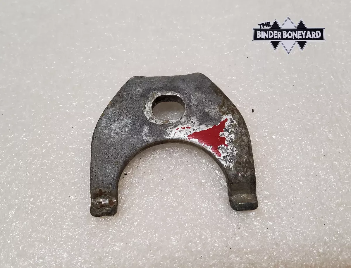 International harvester Distributor Hold Down Small V8 266 304 345 392