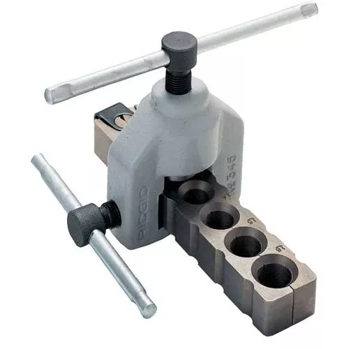 Ridgid 31607 5/16-Inch Double Flare Adapter