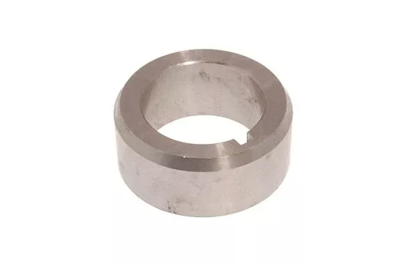 tr6-133235 Front Crank Oil Sleeve