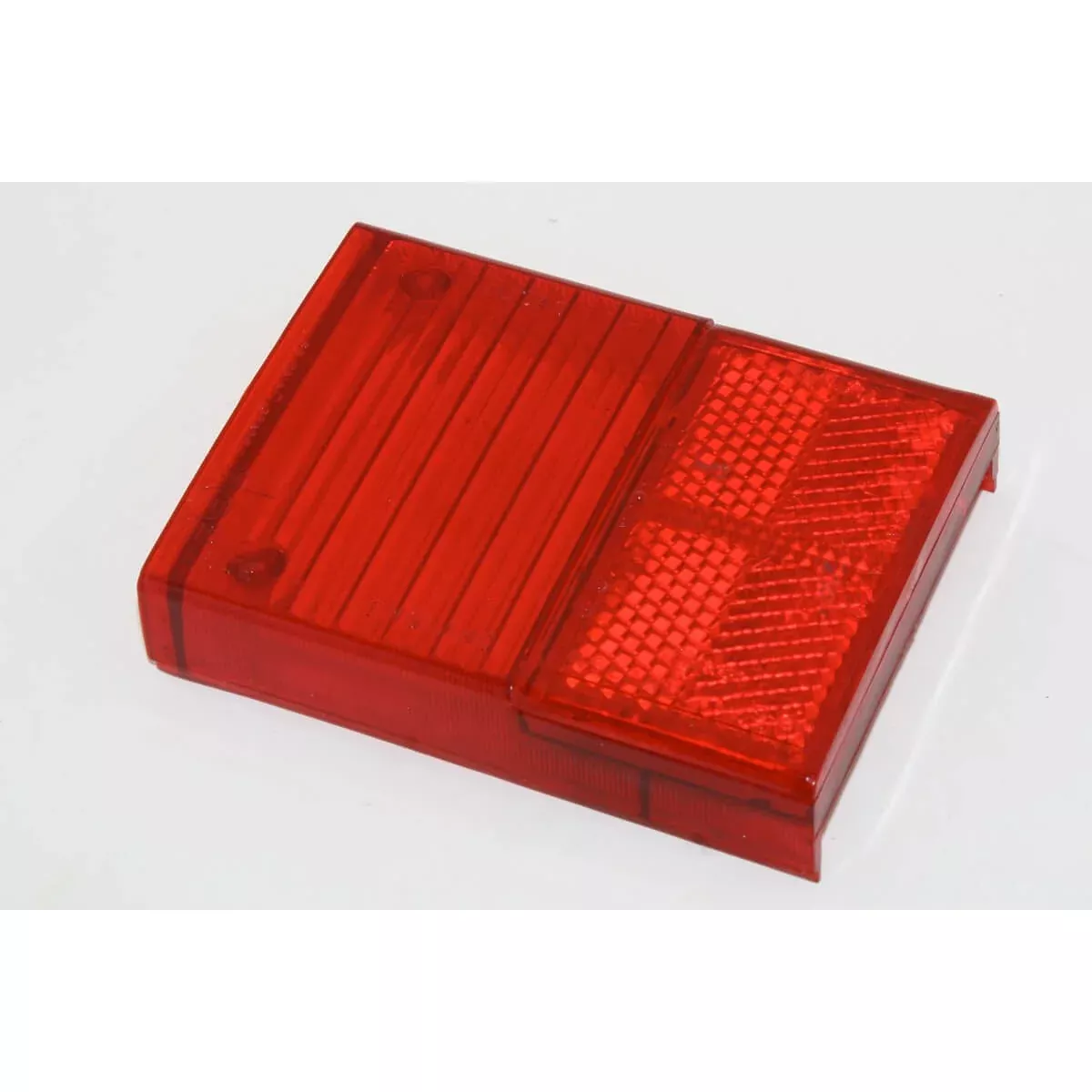 tr6-518036 Stop Lens RH Red With Screws